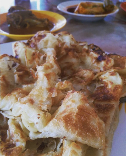 what to eat for breakfast in melaka roti canai and kambing