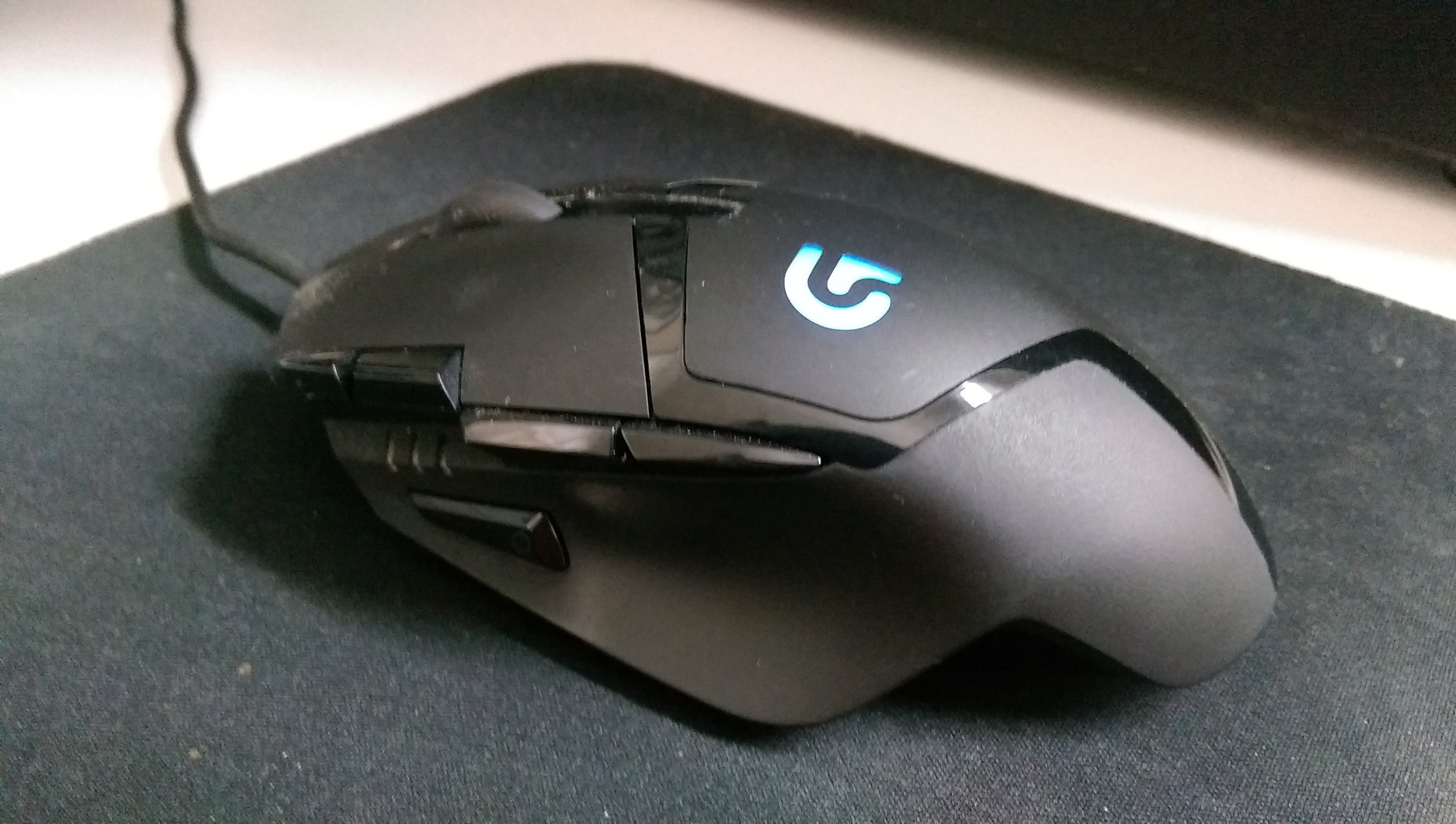 logitech g402 hyperion fury gaming mouse review