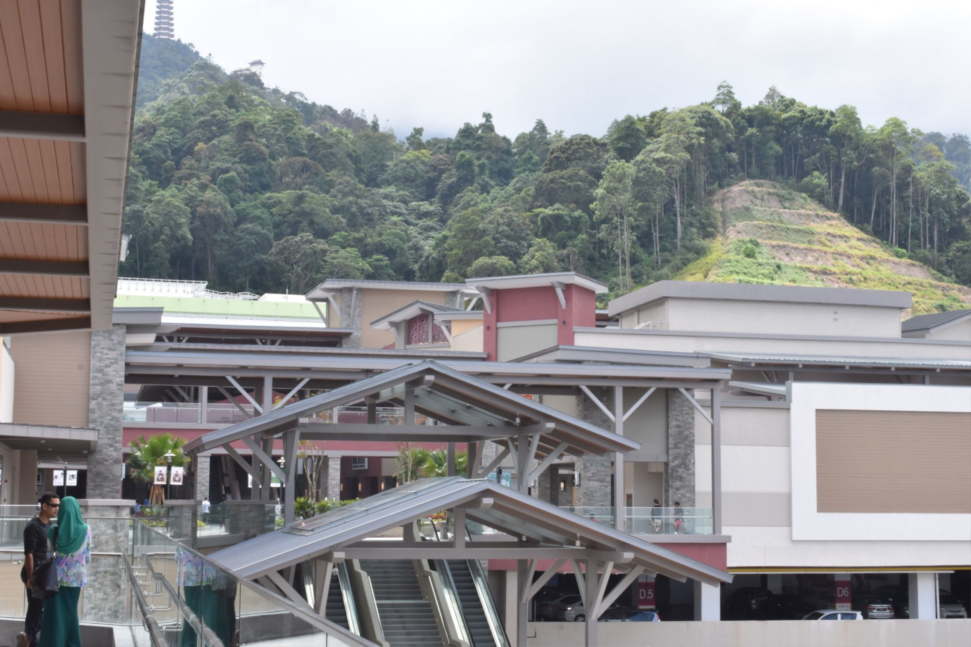 genting highlands premium outlets cool weather