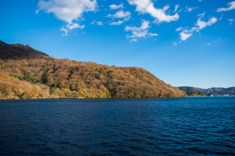 lake ashi in hakone