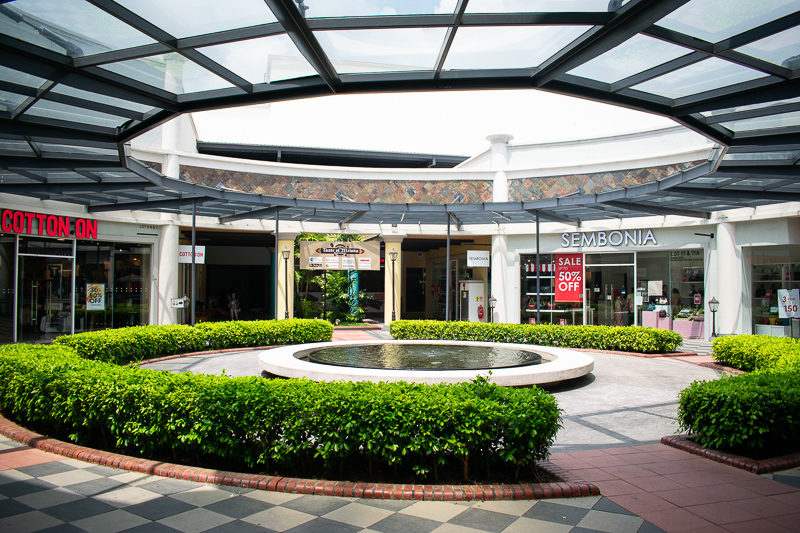 melaka premium outlets review