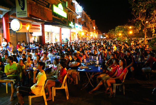 things to do at night malacca